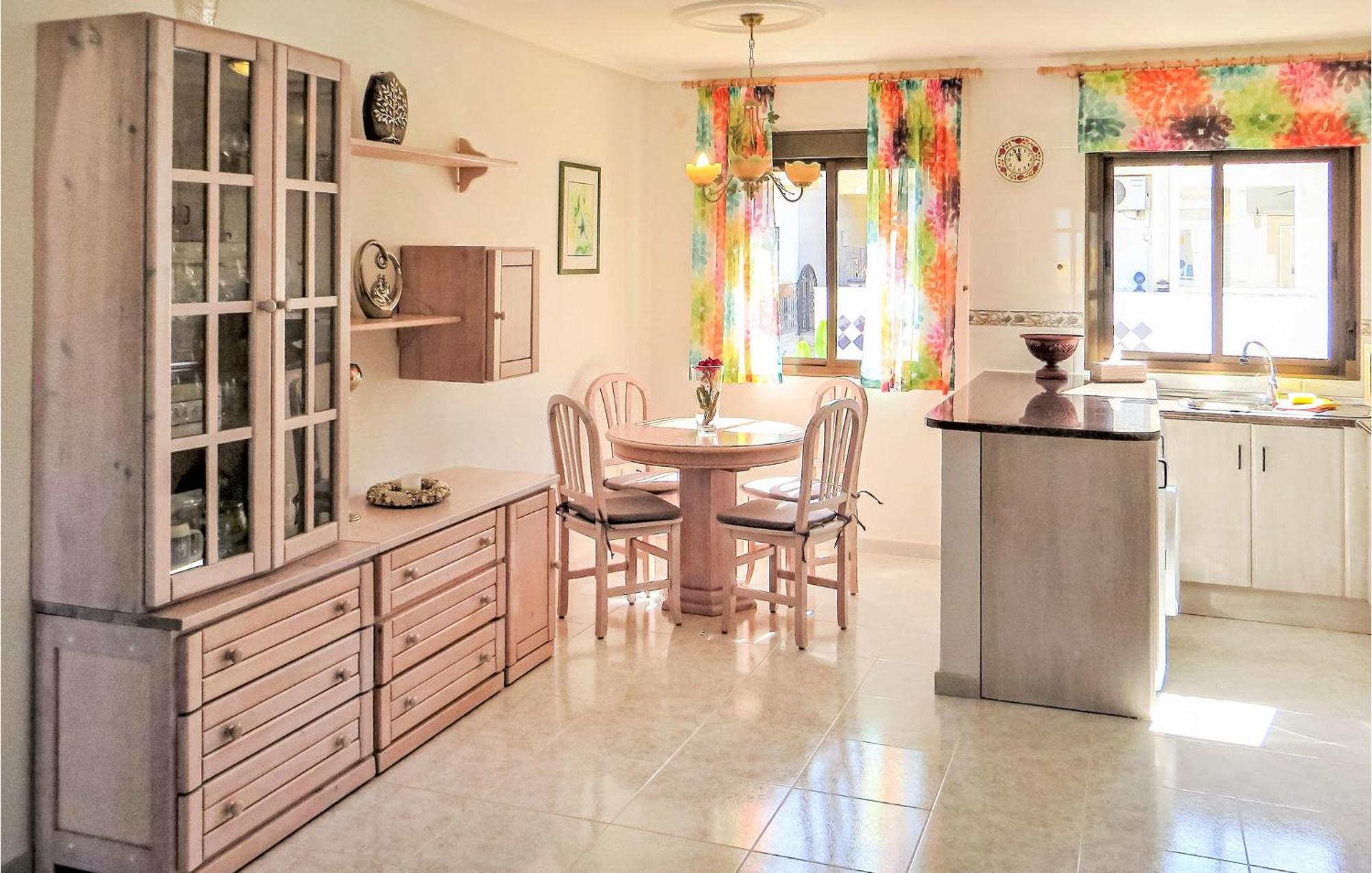 Beautiful Apartment In Quesada Рохалес Екстериор снимка