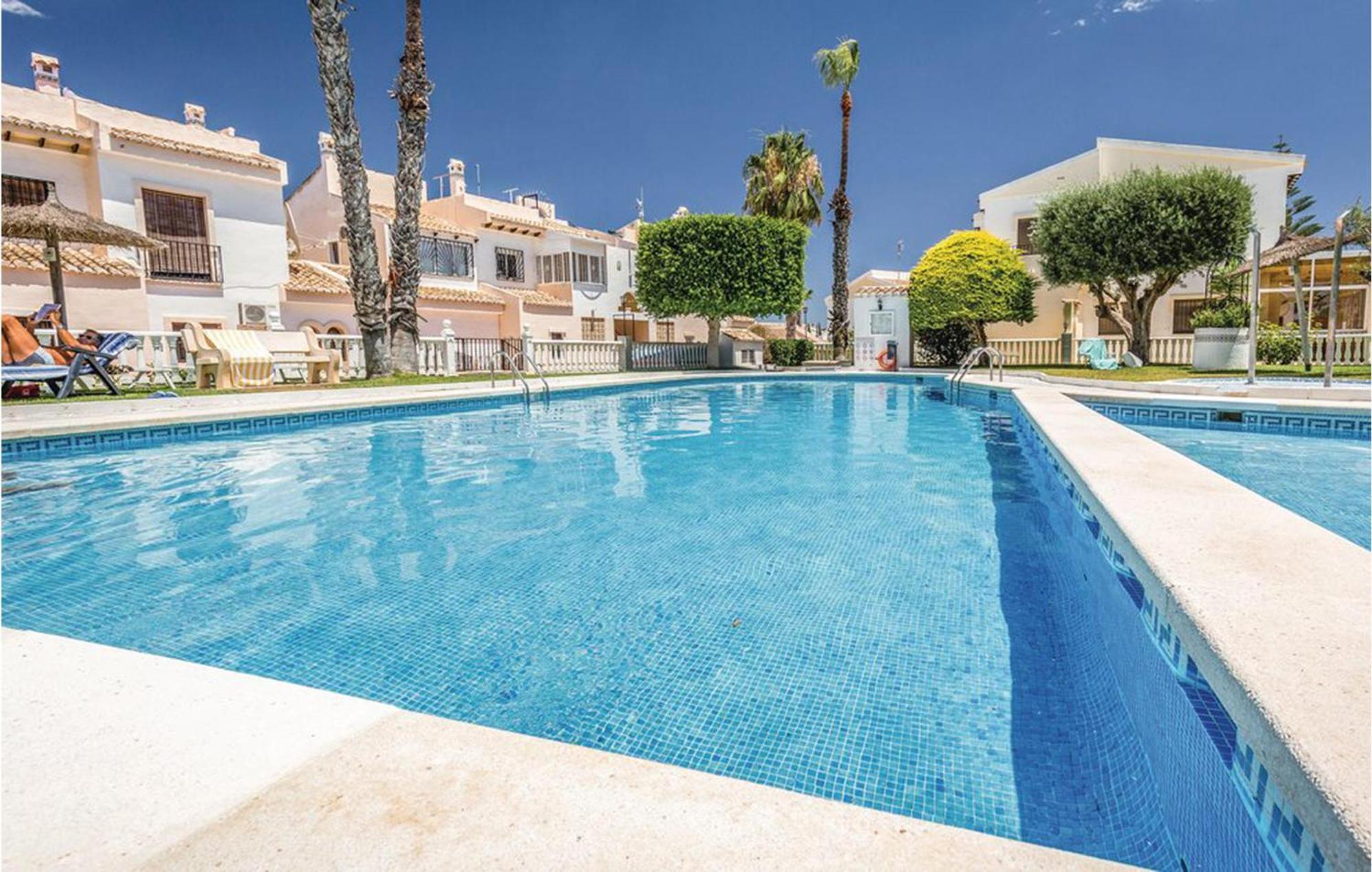 Beautiful Apartment In Quesada Рохалес Екстериор снимка